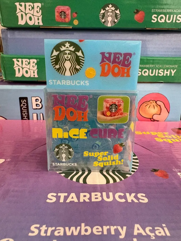 Starbucks - Needoh Cube5.webp