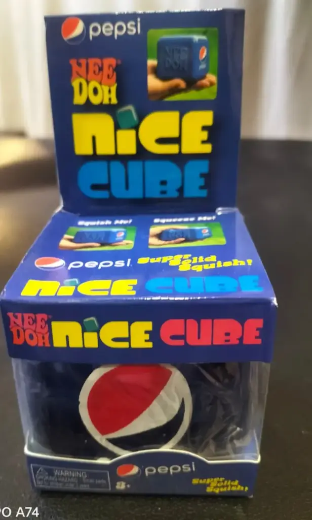 PEPSI- NeeDoh Cube, Stress Relief decompression toy, slow rising, 5.5cm